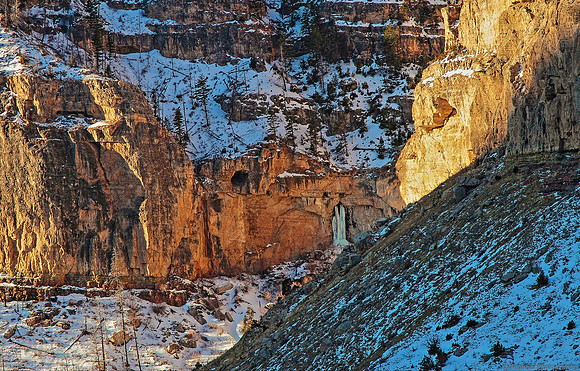 Wyoming, Wind River Canyon - Icefall and The Cave